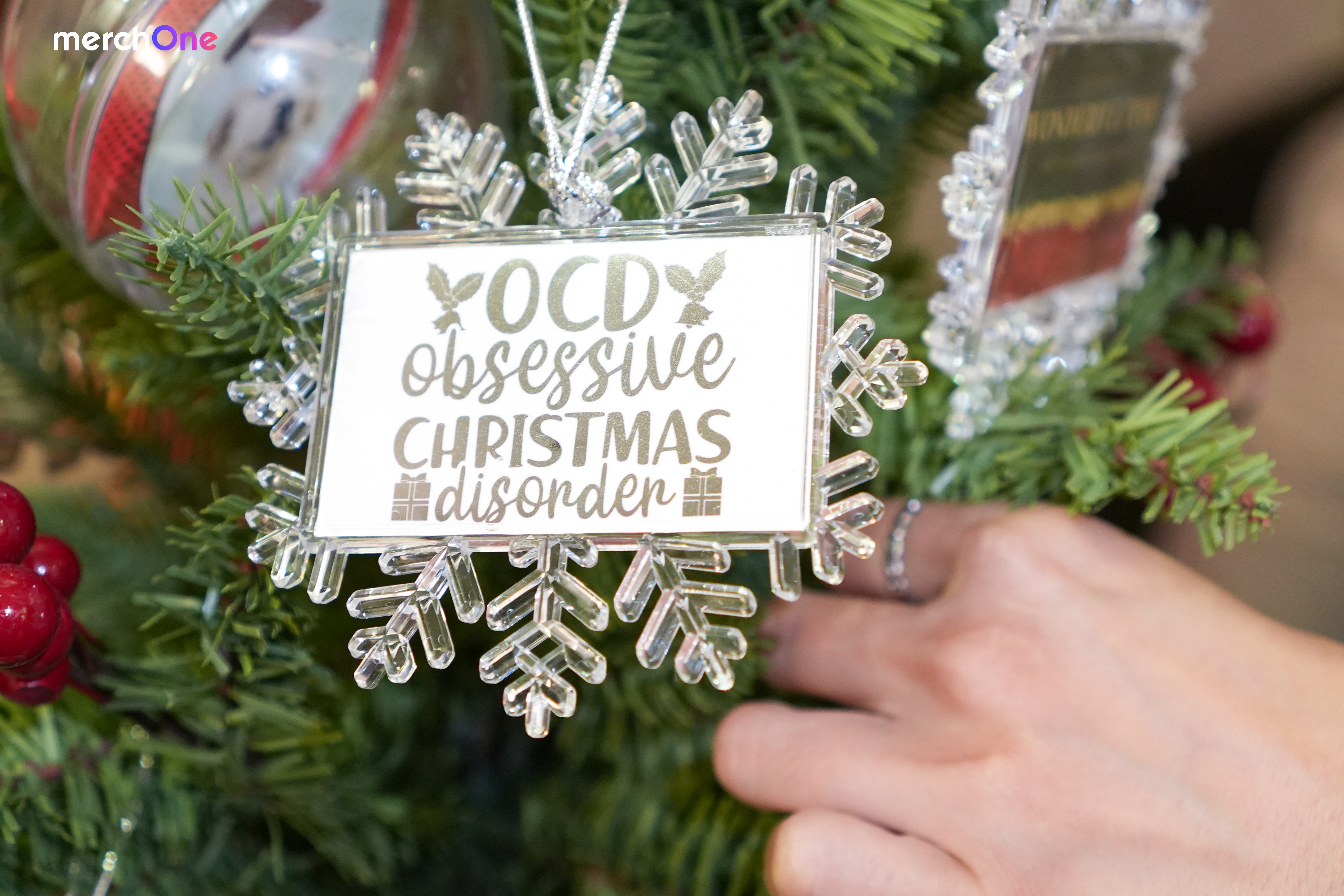 Personalized Christmas Ornaments: Print on Demand Guide for Sellers (2026)